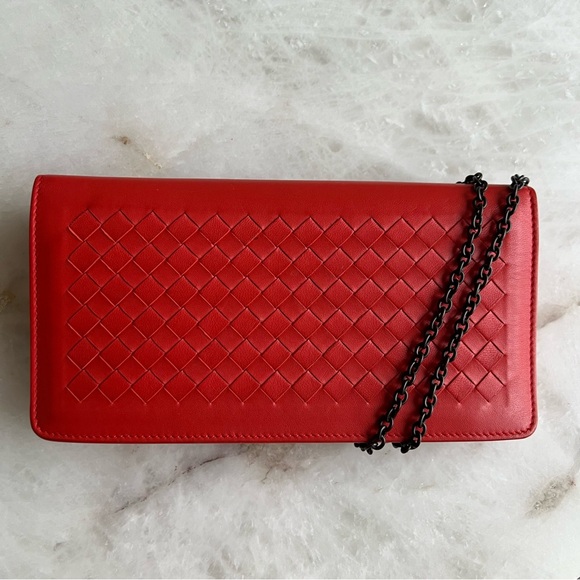 Bottega Veneta Intrecciato Red Woven Leather Clutch Purse - Picture 2 of 14